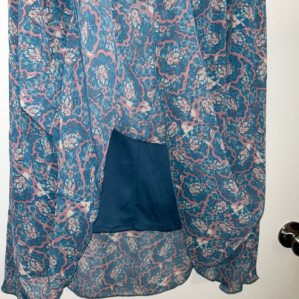 New with tags Lularoe Lola skirt, never worn.